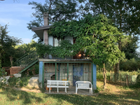 <div>Die Bequemlichkeit von Gartenstühlen <a target="_blank" rel="noopener noreferrer nofollow" class="text-blue-600 underline hover:text-blue-800" href="https://www.nationalgeographic.it/ambiente/2020/01/tutto-quello-che-ce-da-sapere-sullinquinamento-da-plastica">aus Kunststoff</a>.</div>